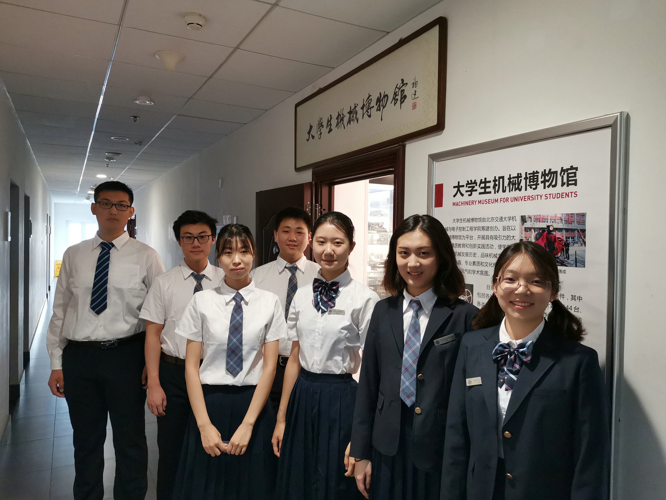 图片30.jpg 图片30.jpg